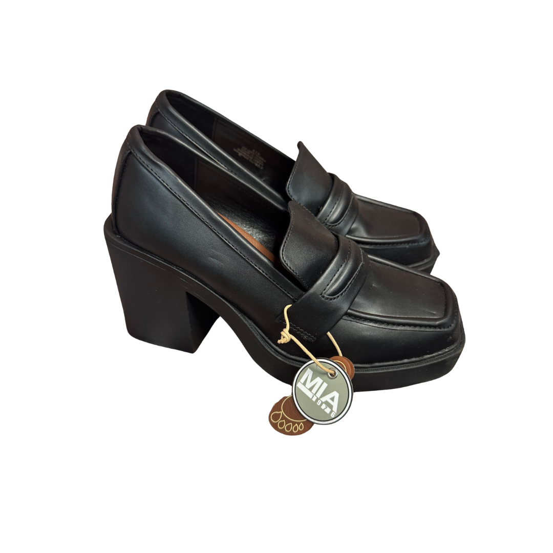 NWT MIA Womens Eria Slip On Loafer (Size 8.5)