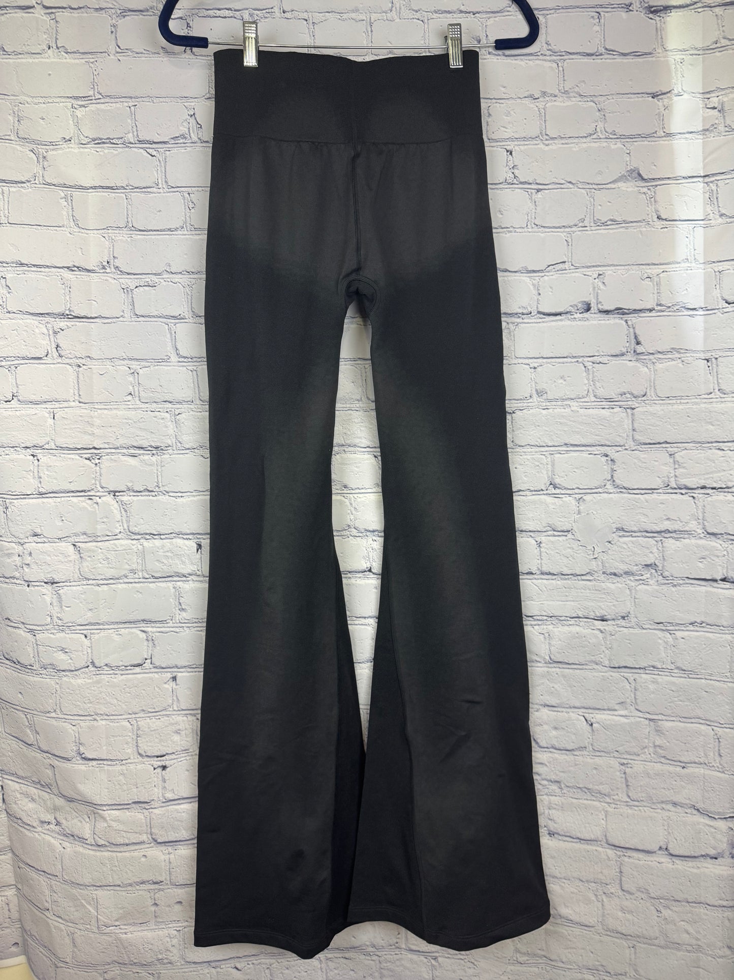 Gymshark Elevate Flared Leggings (Size XS, Some fading noted to back)