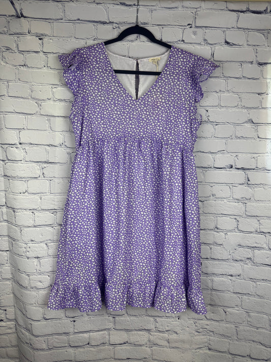 JODIFL Purple and White Flutter Sleeve NWT (Size S)