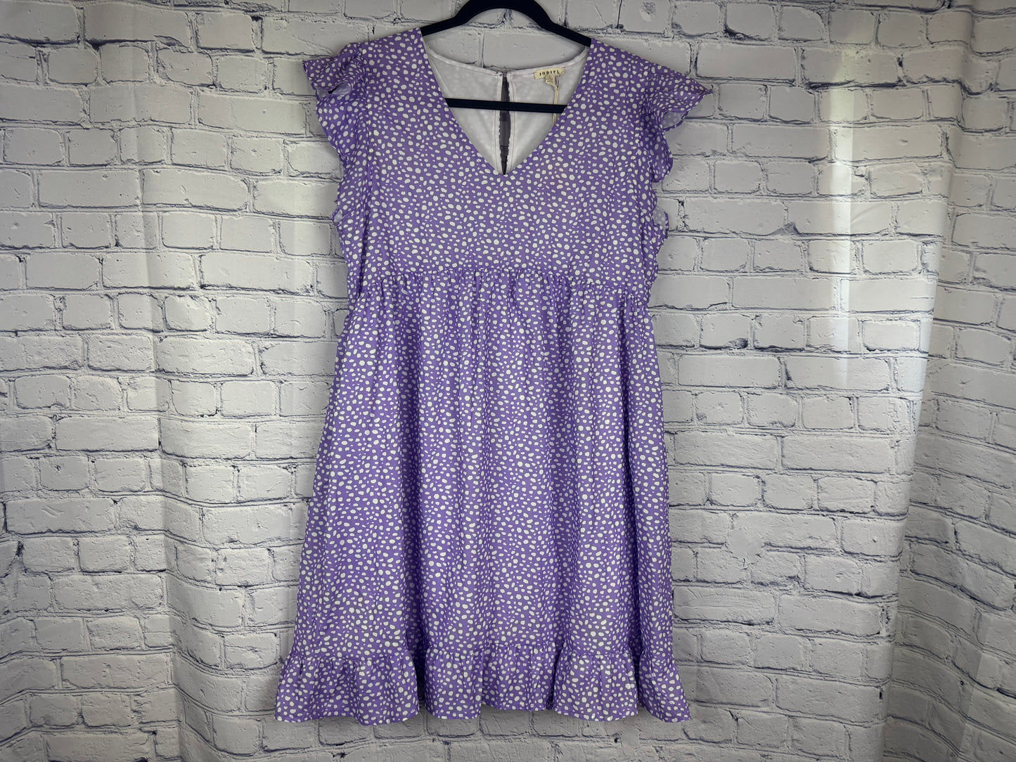 JODIFL Purple and White Flutter Sleeve NWT (Size S)