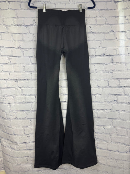 Gymshark Elevate Flared Leggings (Size XS, Some fading noted to back)