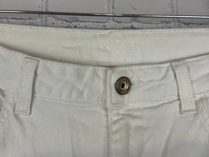 Zara Basic Denim Distressed Crop Jeans (Size 6)