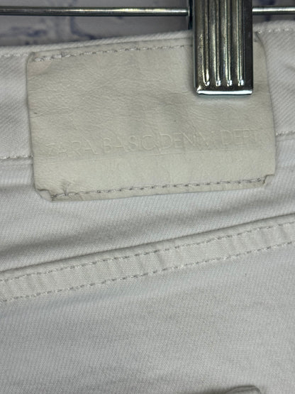 Zara Basic Denim Distressed Crop Jeans (Size 6)